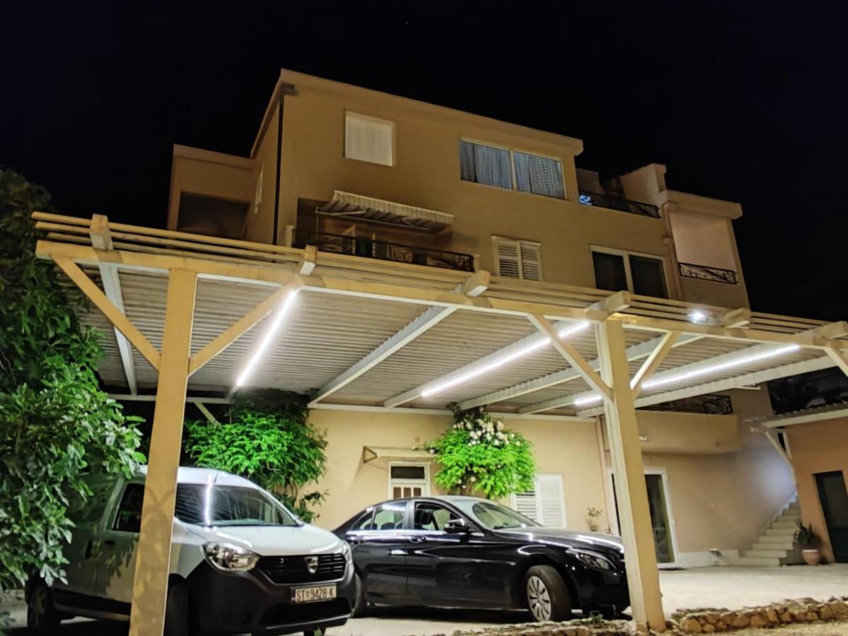 Apartmani Kike Μακάρσκα Εξωτερικό φωτογραφία